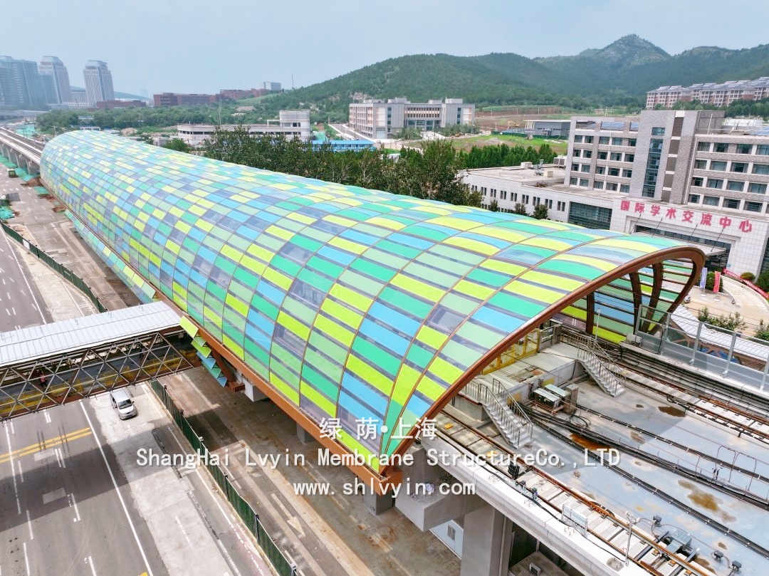 濟南軌道八號線彩龍站ETFE膜結構